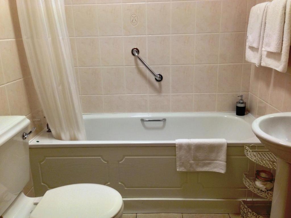 Ard Na Breatha House Hotel Donegal Town Стая снимка